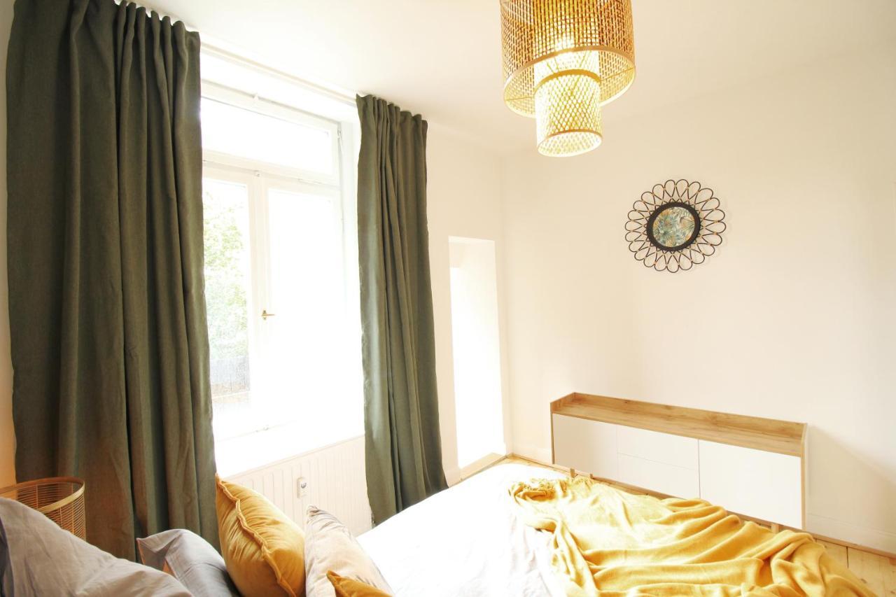 Secret Hideaways Tropical Feeling Mit 2 Schlafzimmer Nahe City L Messe L Flughafen L Hbf Duisburg Kültér fotó